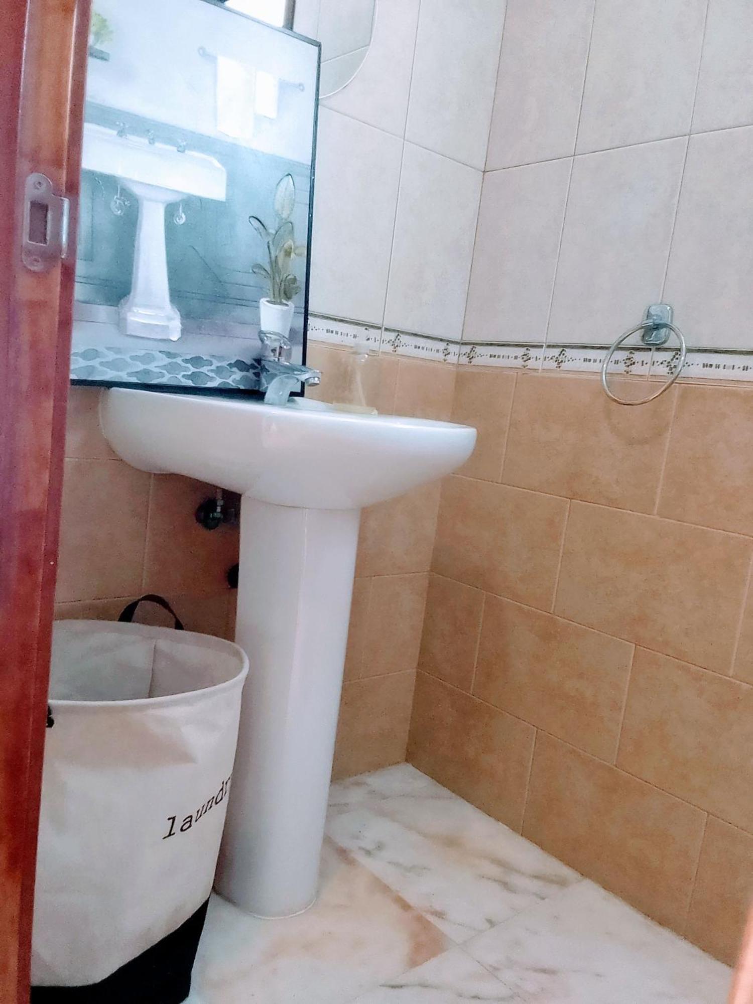 A Casa Di Ilaria Hostel คอร์ราเลโฮ ภายนอก รูปภาพ