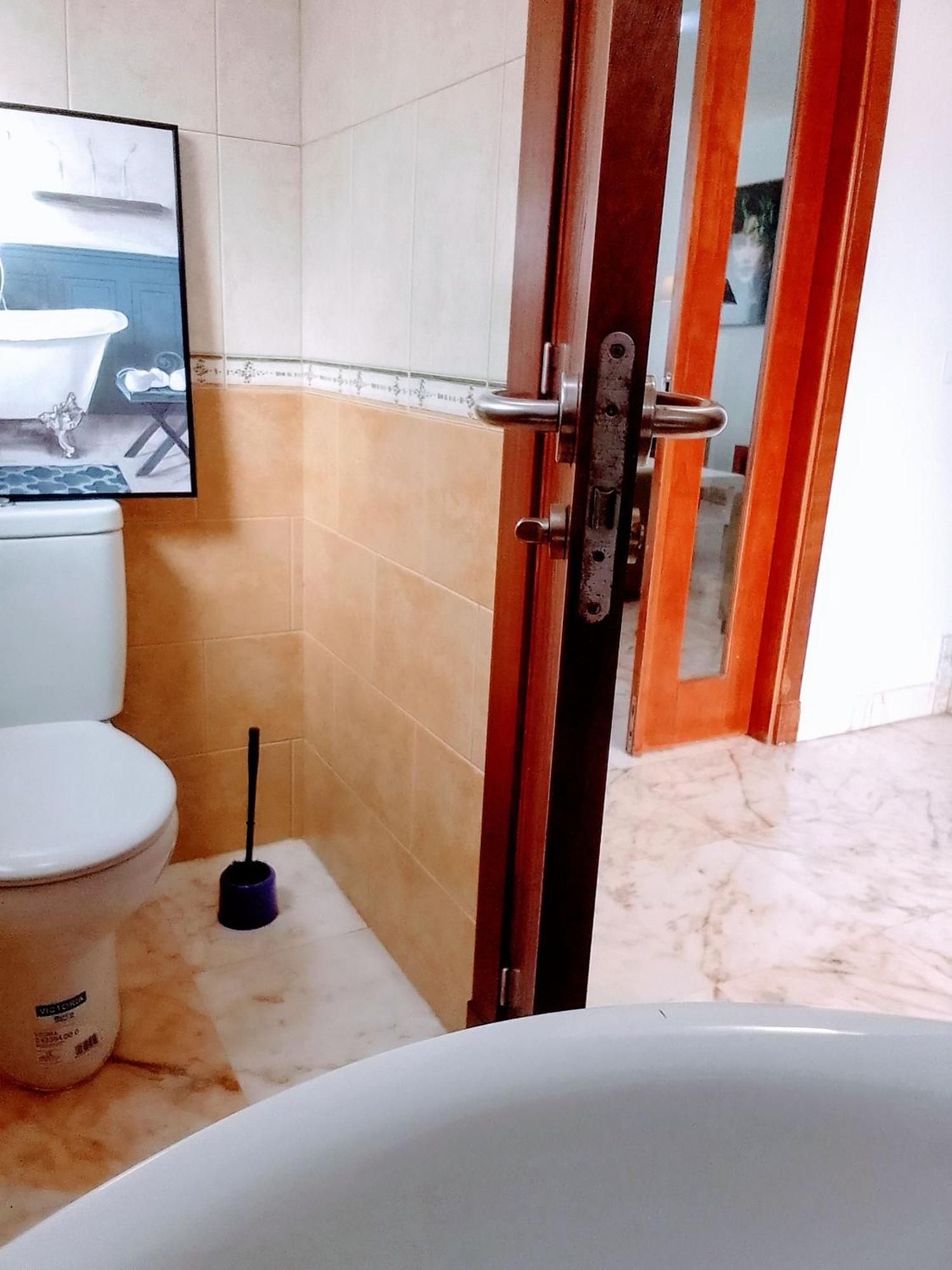 A Casa Di Ilaria Hostel คอร์ราเลโฮ ภายนอก รูปภาพ