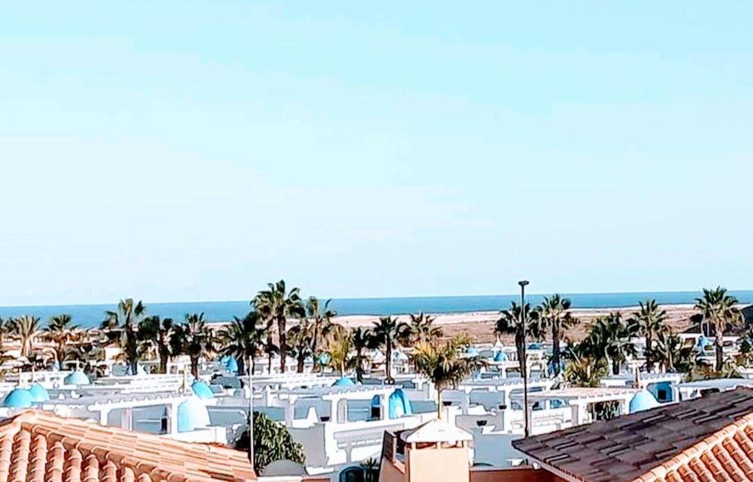 A Casa Di Ilaria Hostel คอร์ราเลโฮ ภายนอก รูปภาพ